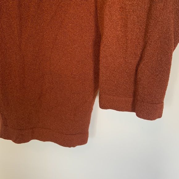 BURNT ORANGE CARDIGAN!! - Picture 3 of 5